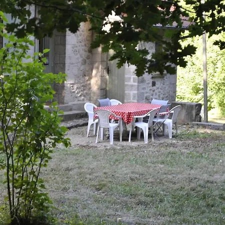Chateau Des Chainees