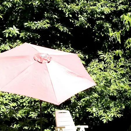 Du Château Des Chaînées Chevregny