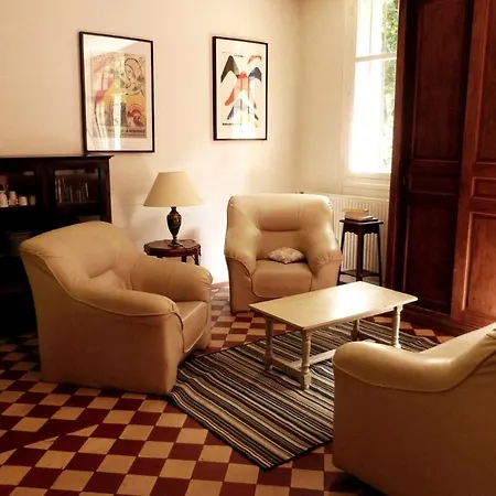 Du Château Des Chaînées Chevregny